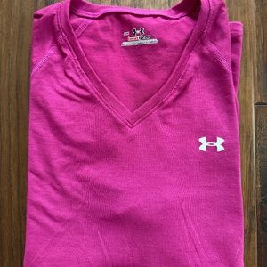 Under Armour top
